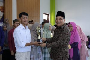 Robi Rahman Dongoran Mahasiswa Komunikasi Penyiaran Islam Raih Juara 1 Vlogging Bahasa Inggris