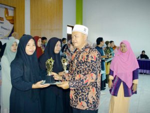 Mutiah Azzahra Mahasiswa Komunikasi Penyiaran Islam Raih Juara 3 Lomba Vlogging Bahasa Arab