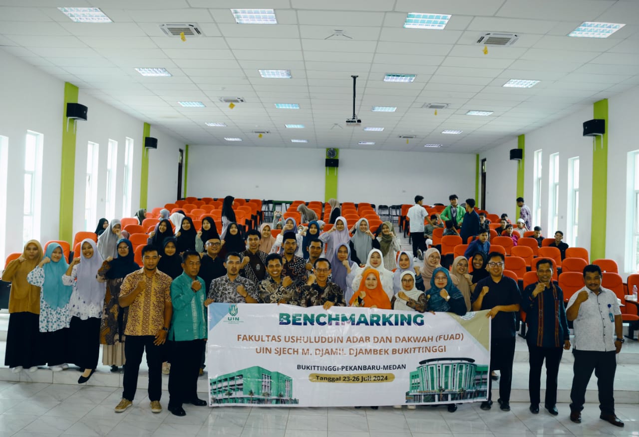 Benchmarking: FUAD UIN Sjech M. Djamil Djambek Bukittinggi dan FDIK UIN Syahada Padangsidimpuan