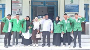 Dekan Fakultas Dakwah dan Ilmu Komunikasi Lepas Mahasiswa Magang MBKM FDIK Tahun 2025