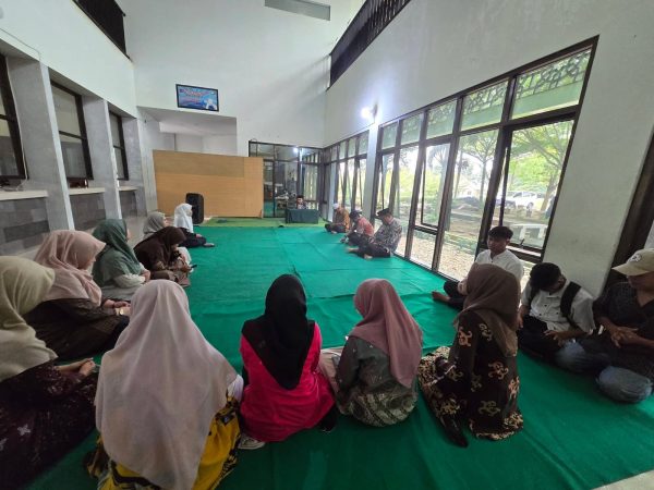 FDIK UIN Syahada Gelar Kultum Ramadhan 1447 H, Tekankan Pentingnya Menuntut Ilmu
