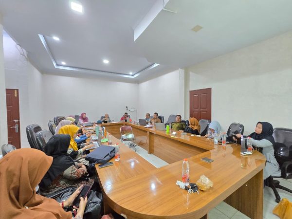 Tim Akreditasi KPI UIN Syahada Gelar Rapat Review FED, Targetkan Raih Akreditasi Unggul