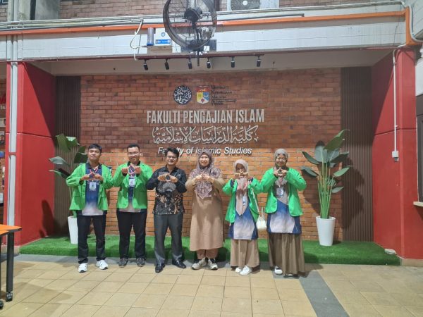 Implementasi Kerja Sama Internasional, Empat Mahasiswa FDIK UIN SYAHADA Ikuti Latihan Amali Dakwah di Kelantan, Malaysia